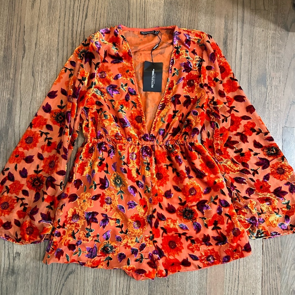 NEW PrettyLittleThing Orange Floral Devore Plunge Romper-Size 10